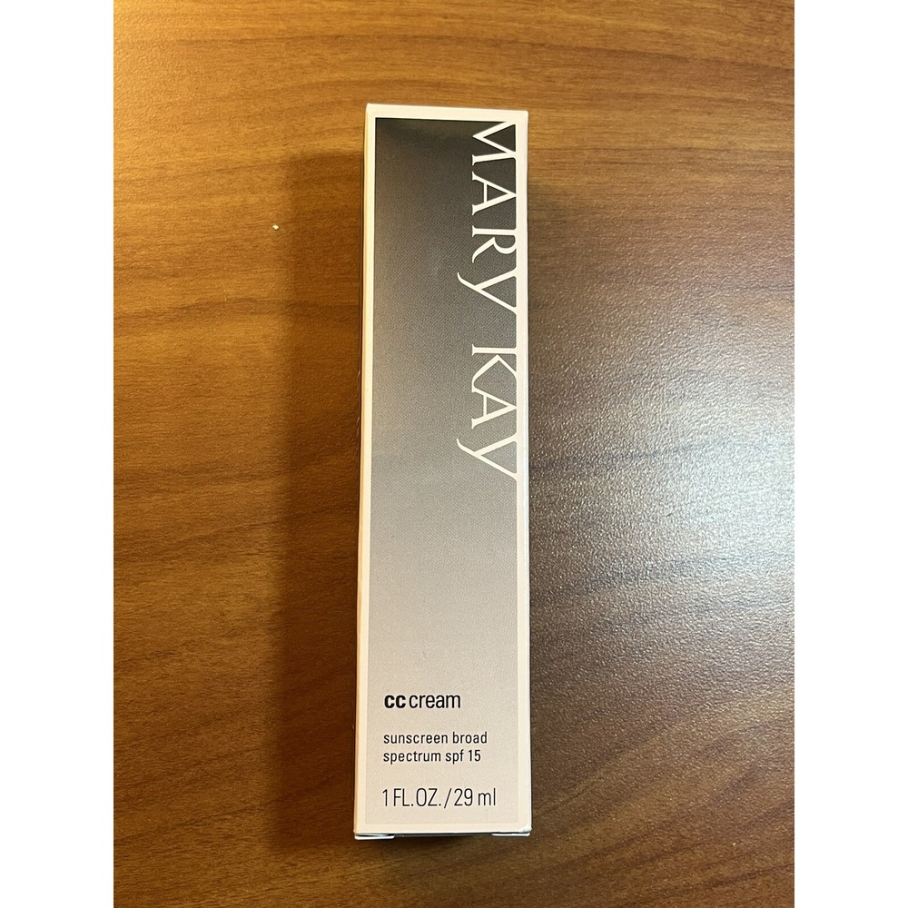 Mary Kay CC Cream Sunscreen Broad Spectrum SPF 15 Very Deep 086620 Exp. 10/19